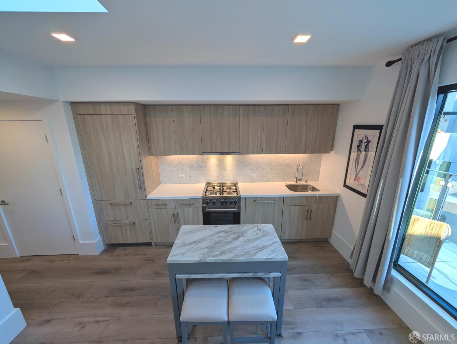 1288 Howard Street # 614