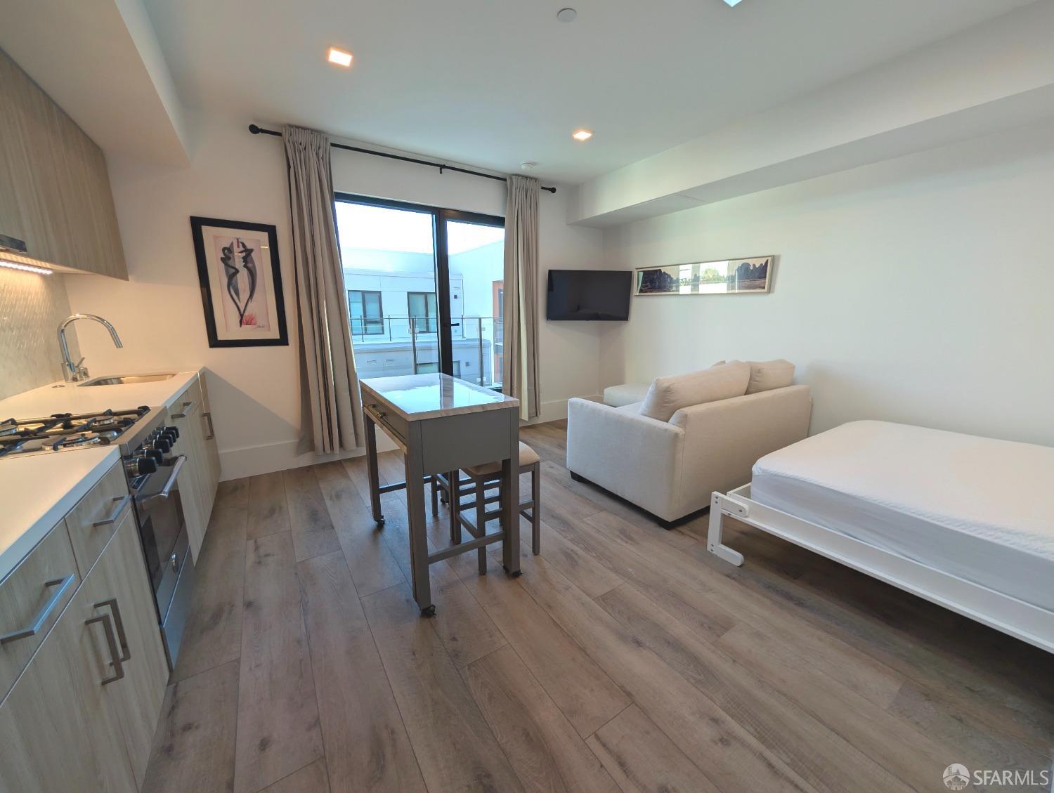 1288 Howard Street # 614