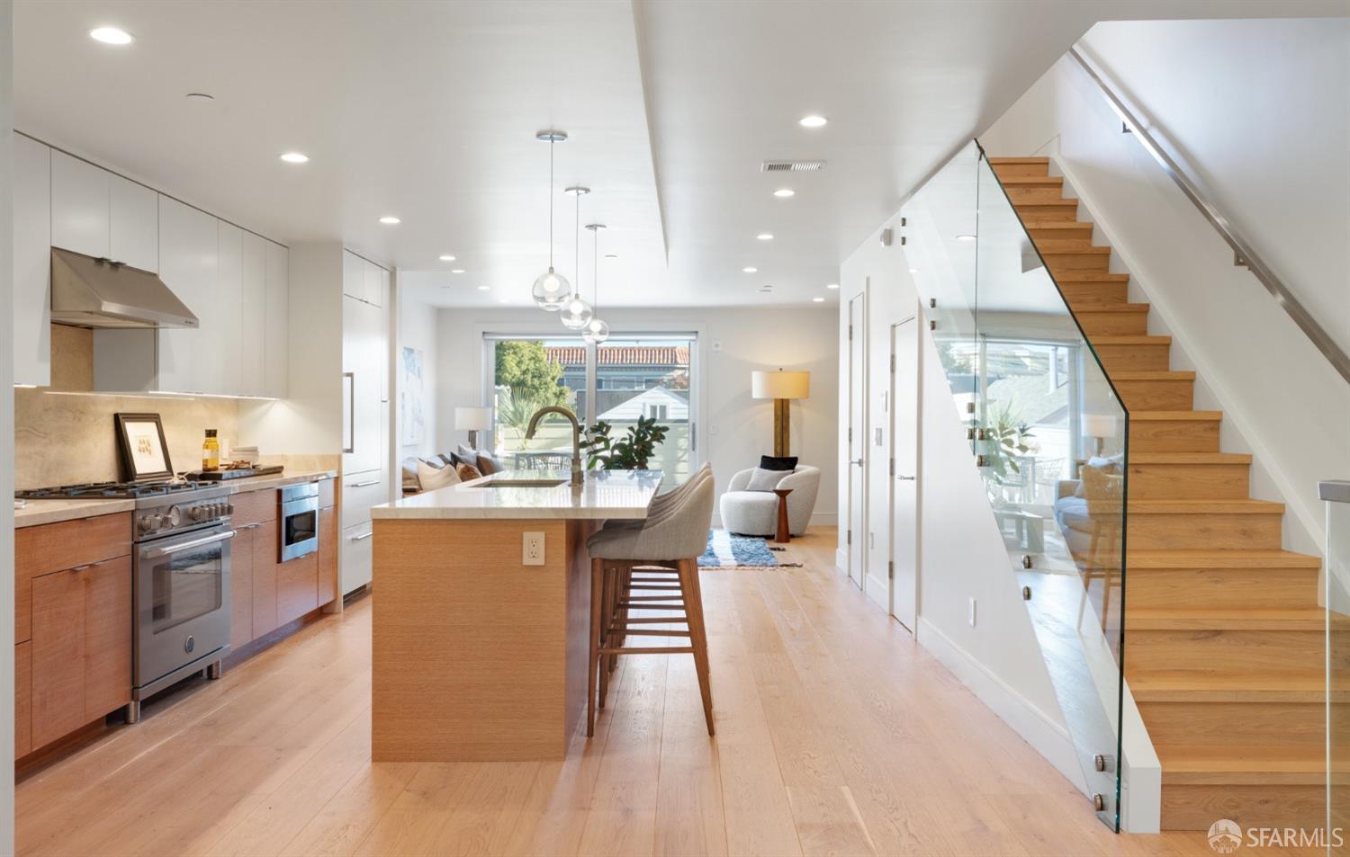 2779 Folsom Street # 6