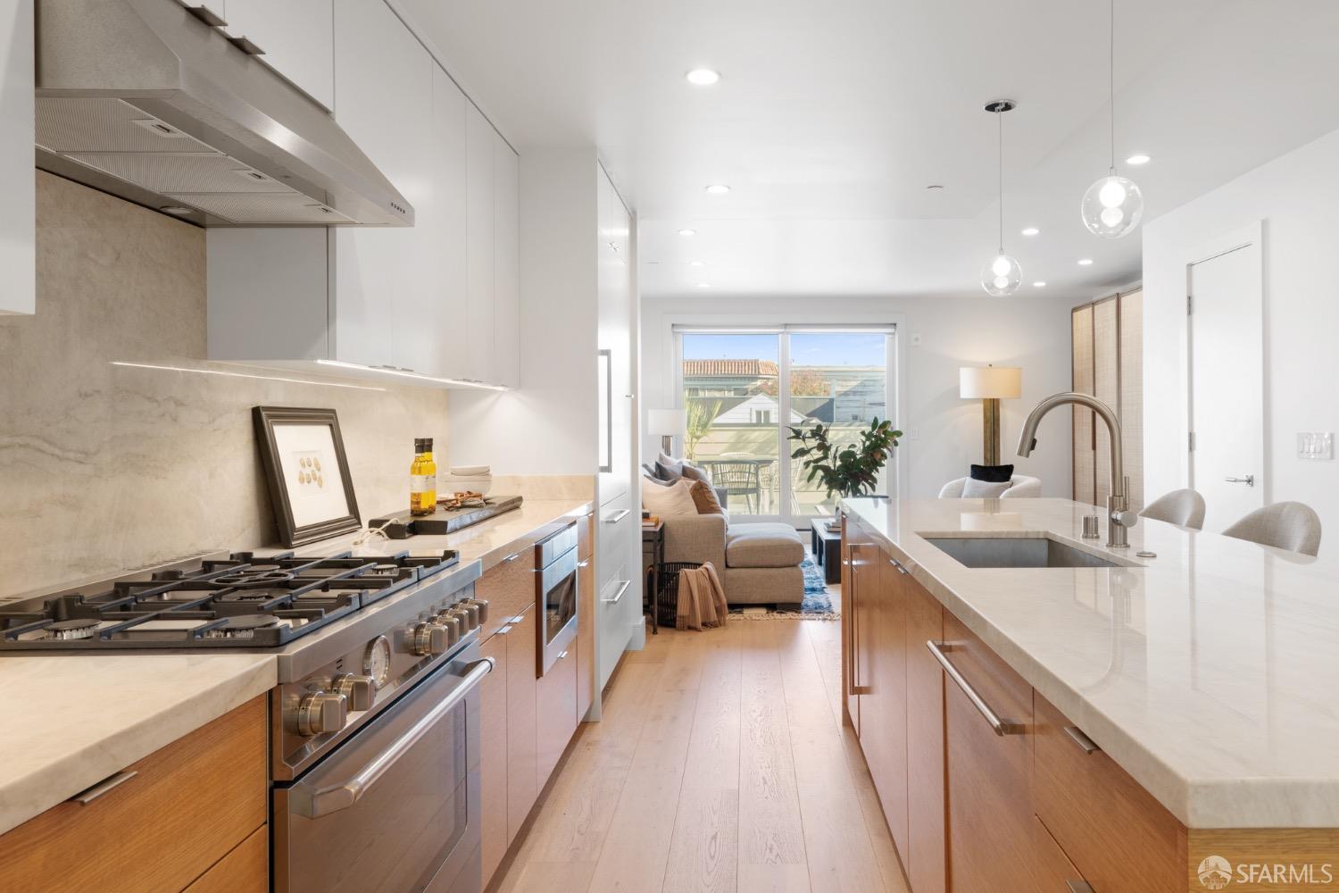 2779 Folsom Street # 6