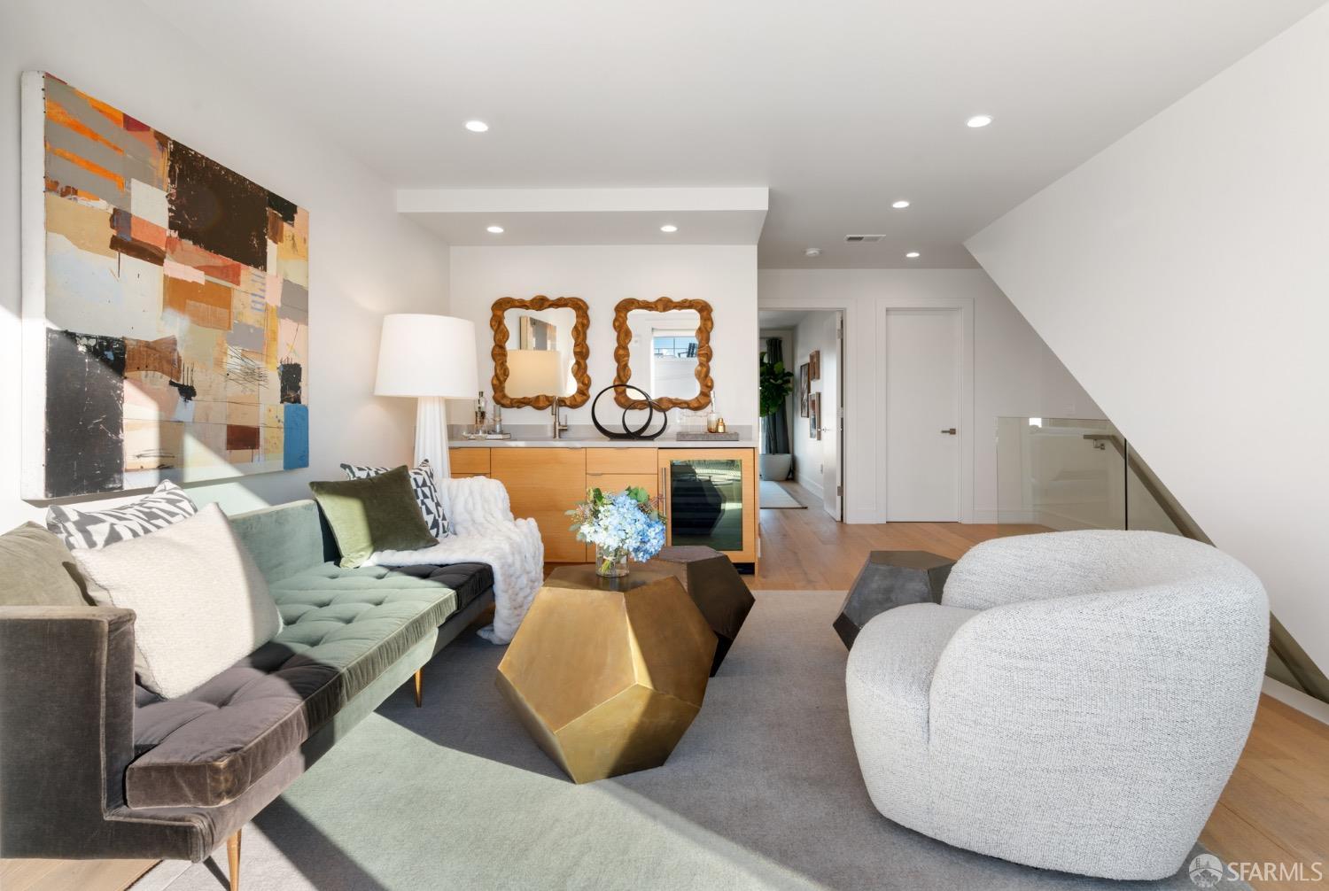 2779 Folsom Street # 6