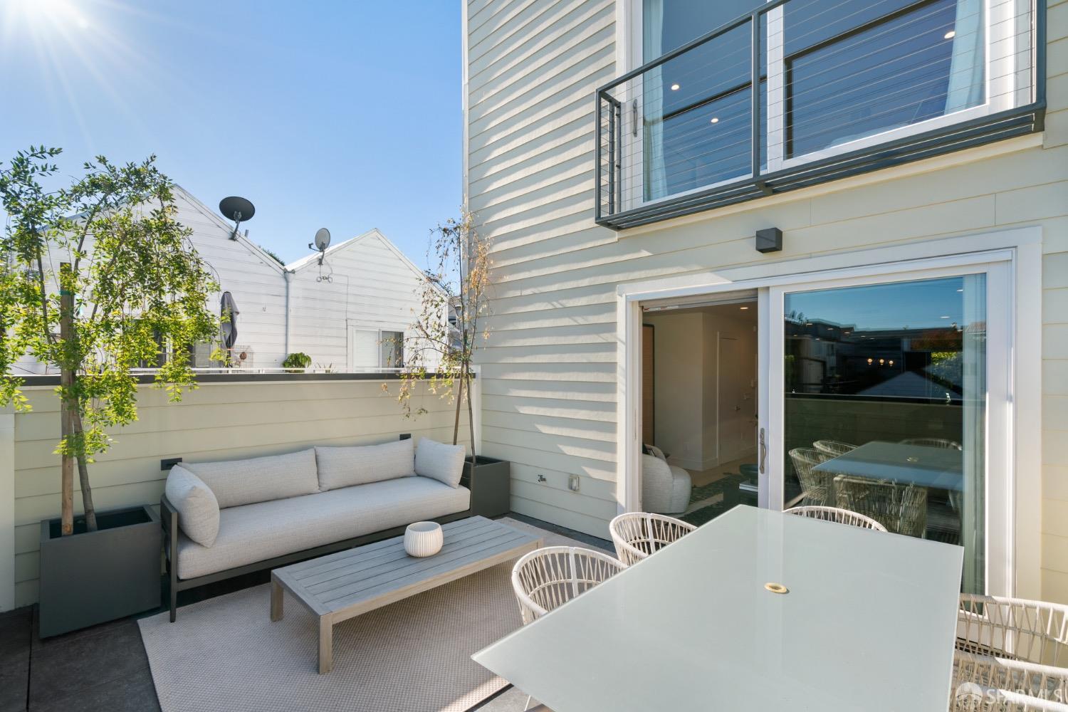 2779 Folsom Street # 6