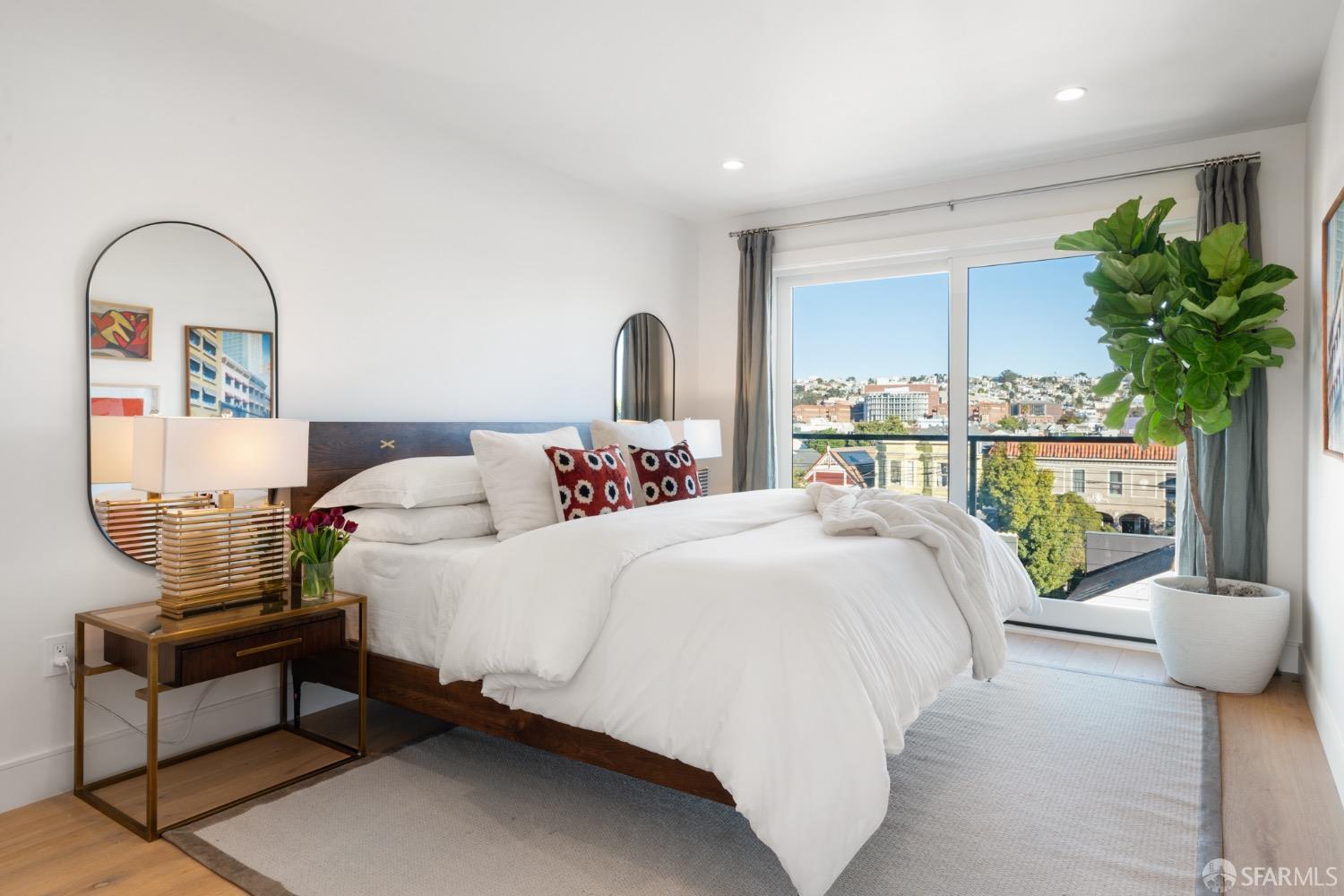 2779 Folsom Street # 6