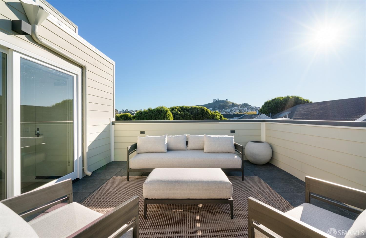 2779 Folsom Street # 6