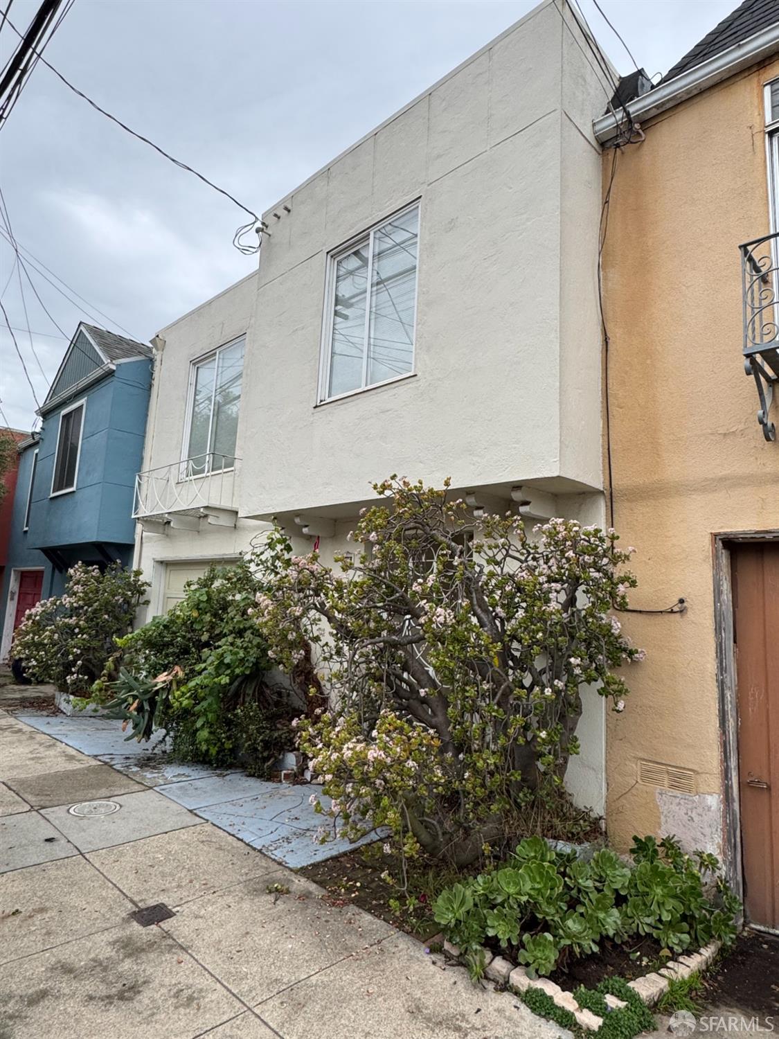 526 Peralta Avenue