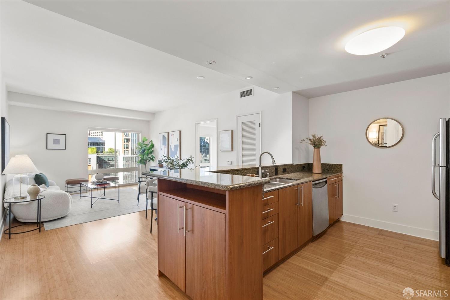 50 Lansing Street # 511