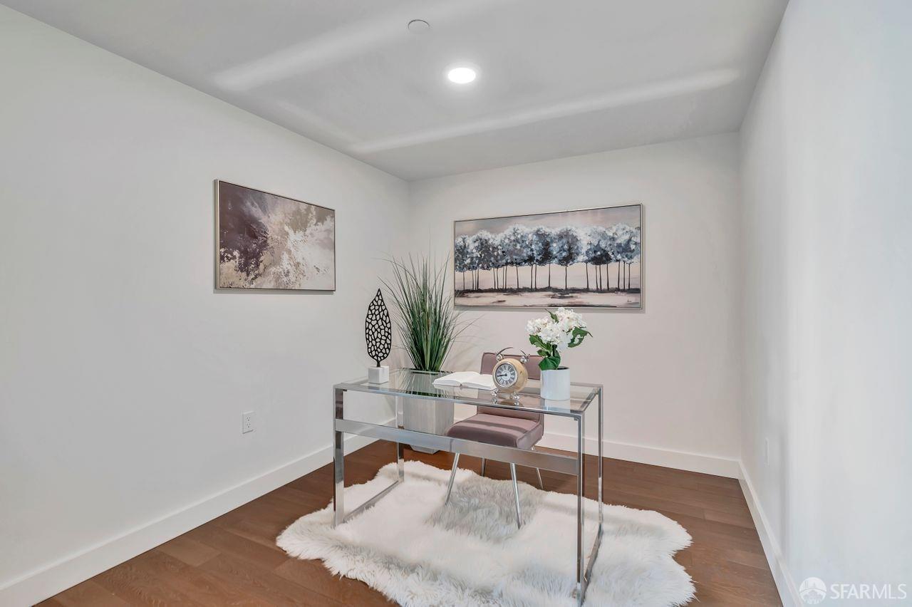 708 Long Bridge Street # 207