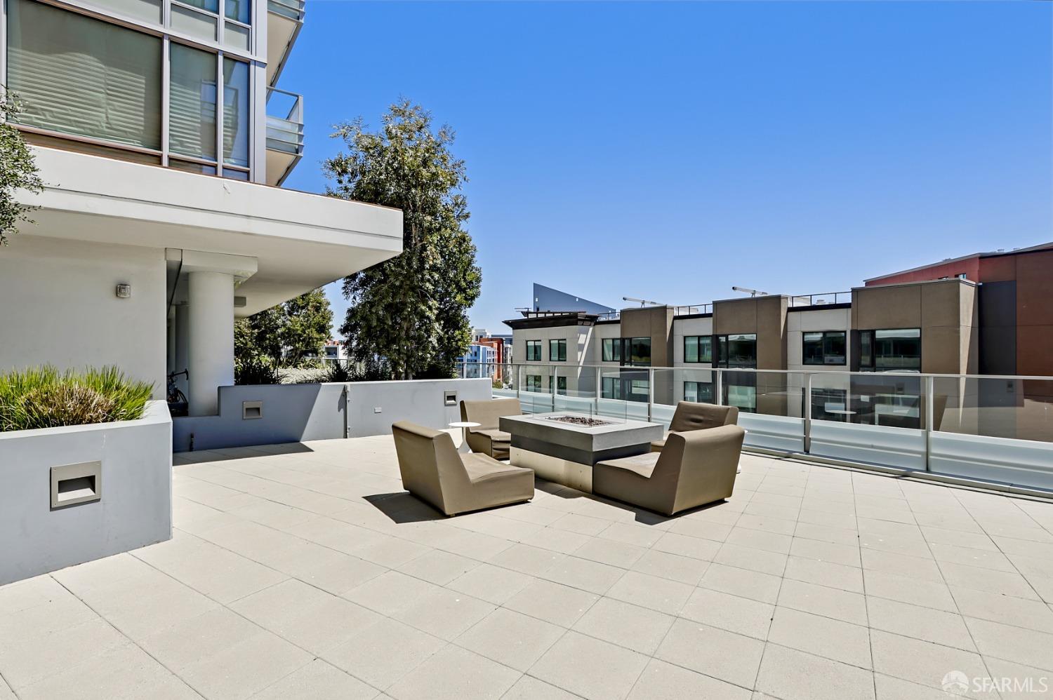 708 Long Bridge Street # 207