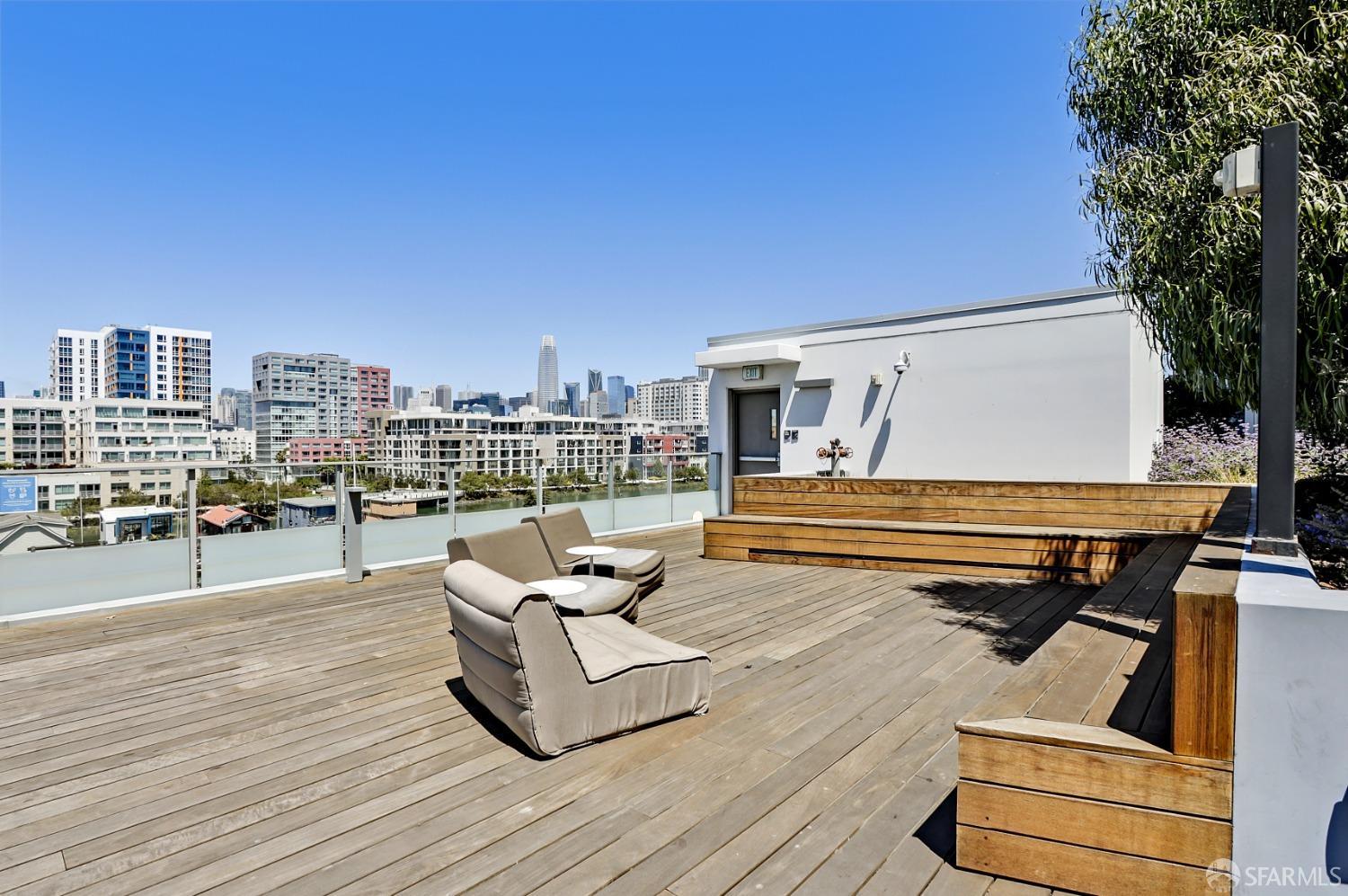 708 Long Bridge Street # 207
