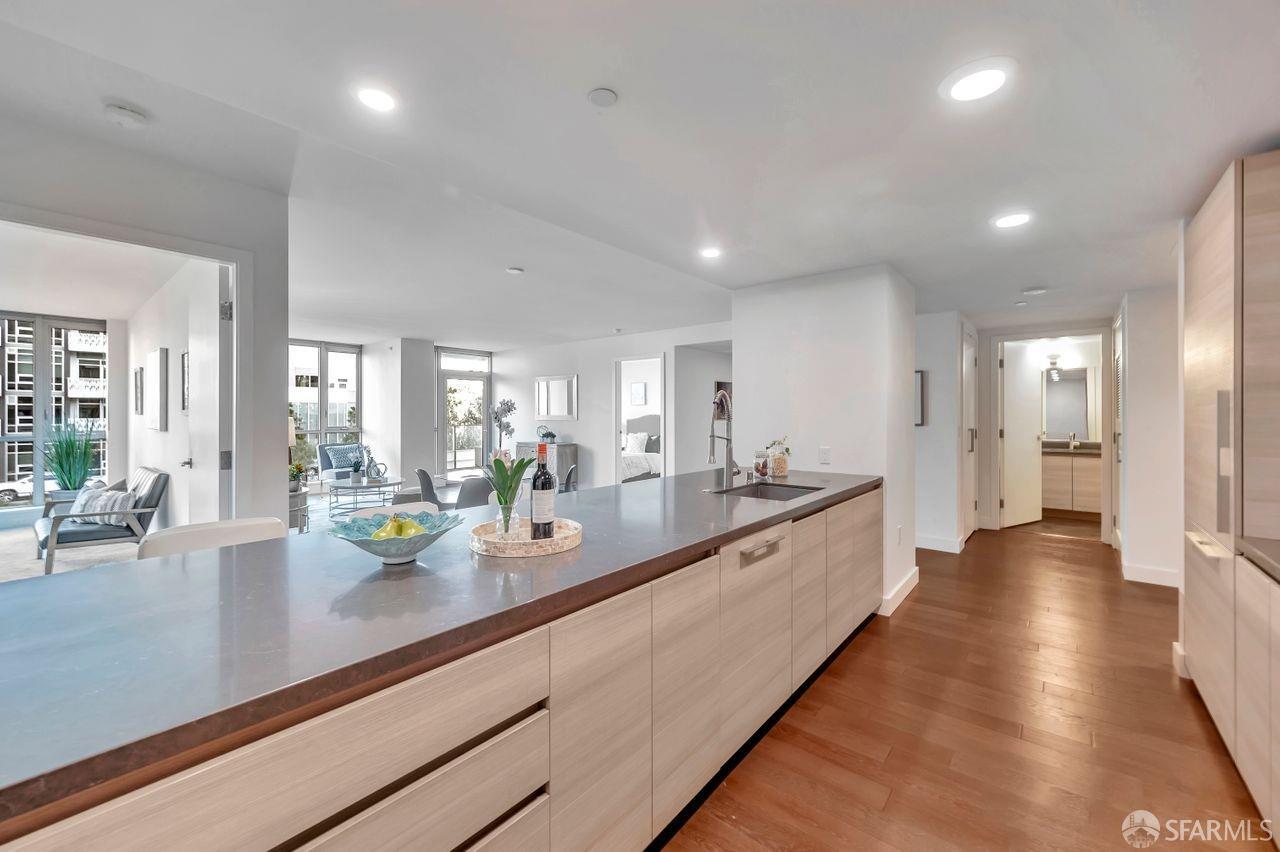 708 Long Bridge Street # 207