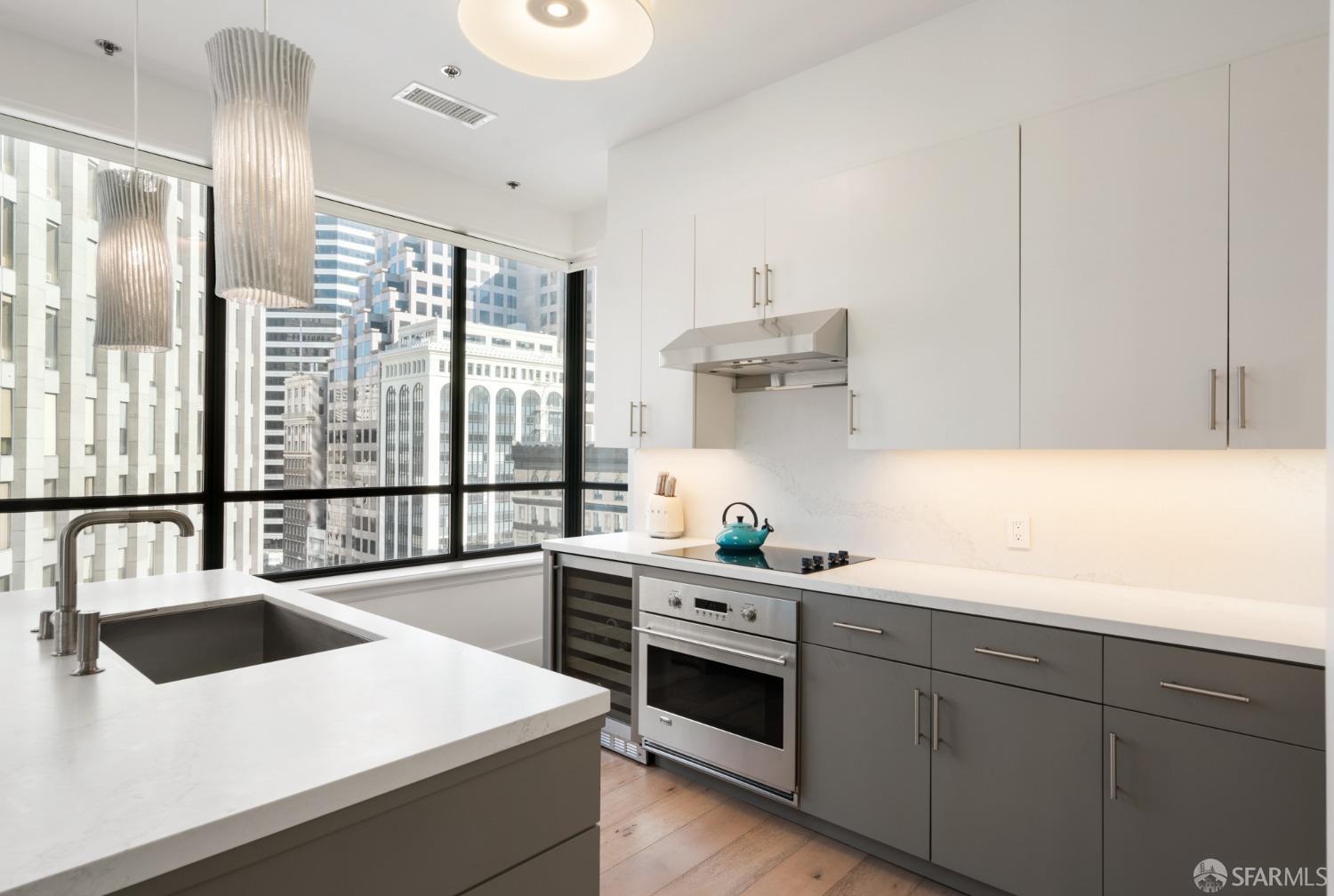 690 Market Street # 905