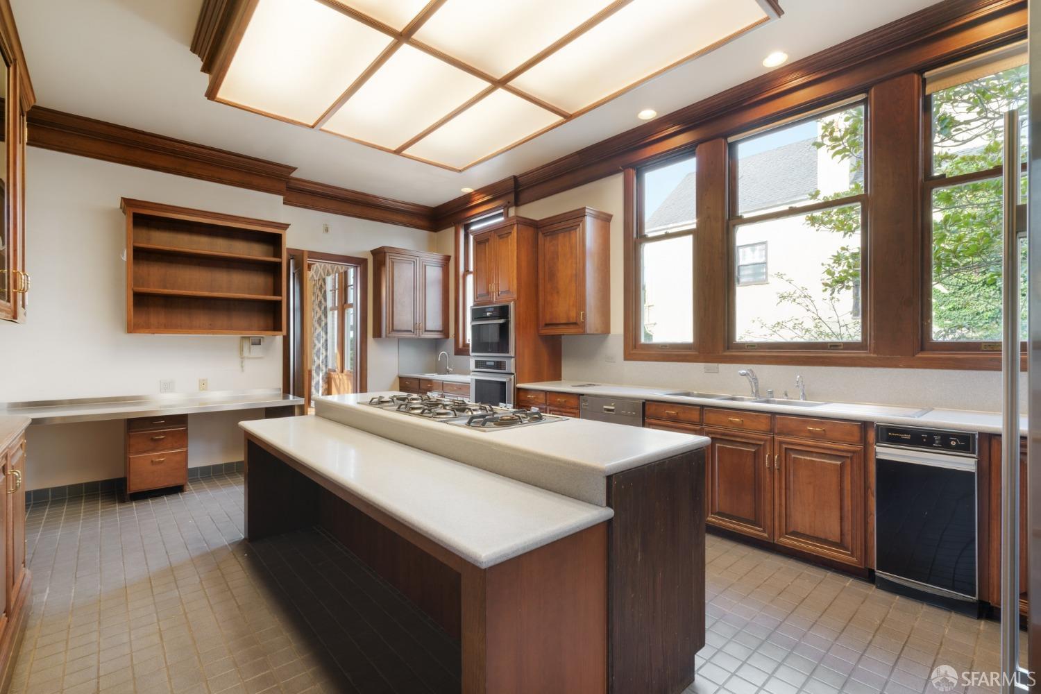 358 El Camino Del Mar