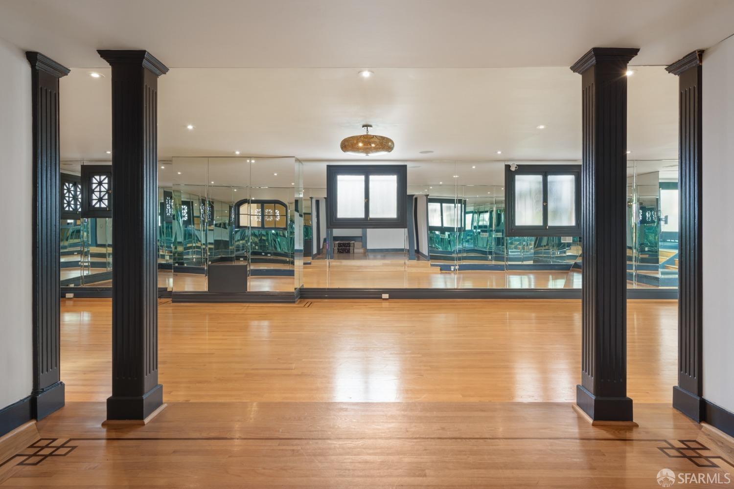 358 El Camino Del Mar