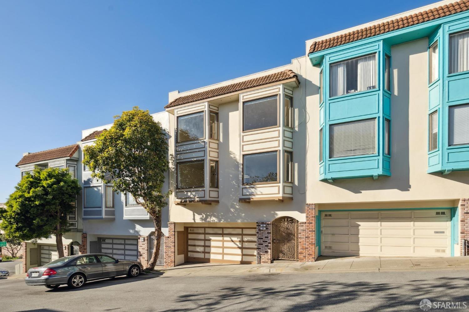 49-51 Dorado Terrace