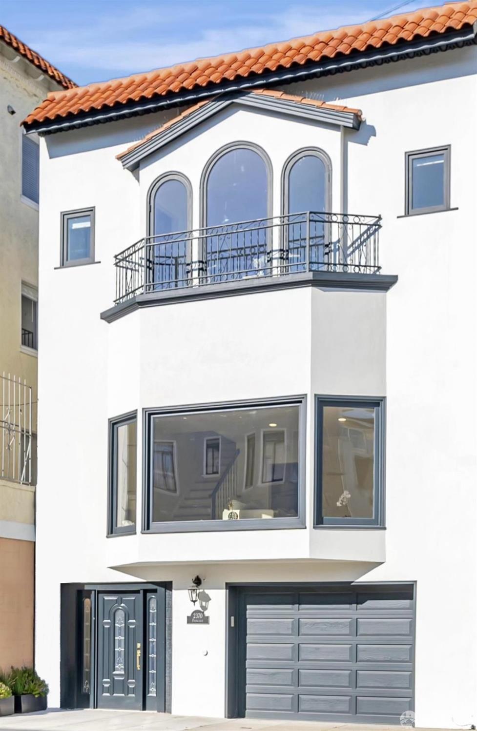 2370 Francisco Street
