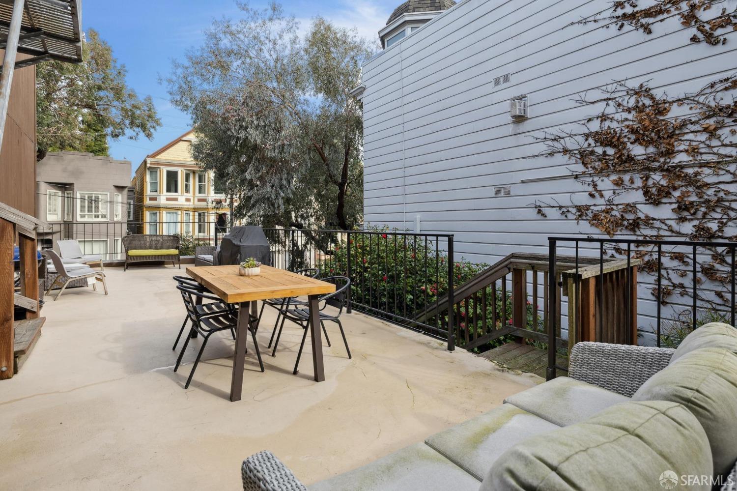 650 Steiner Street # 6
