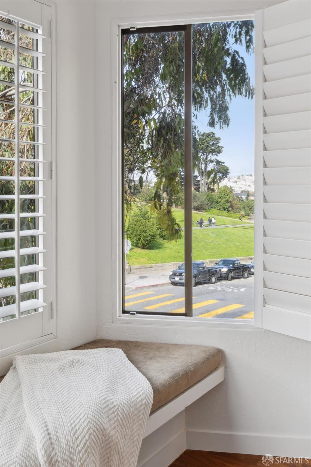 650 Steiner Street # 6