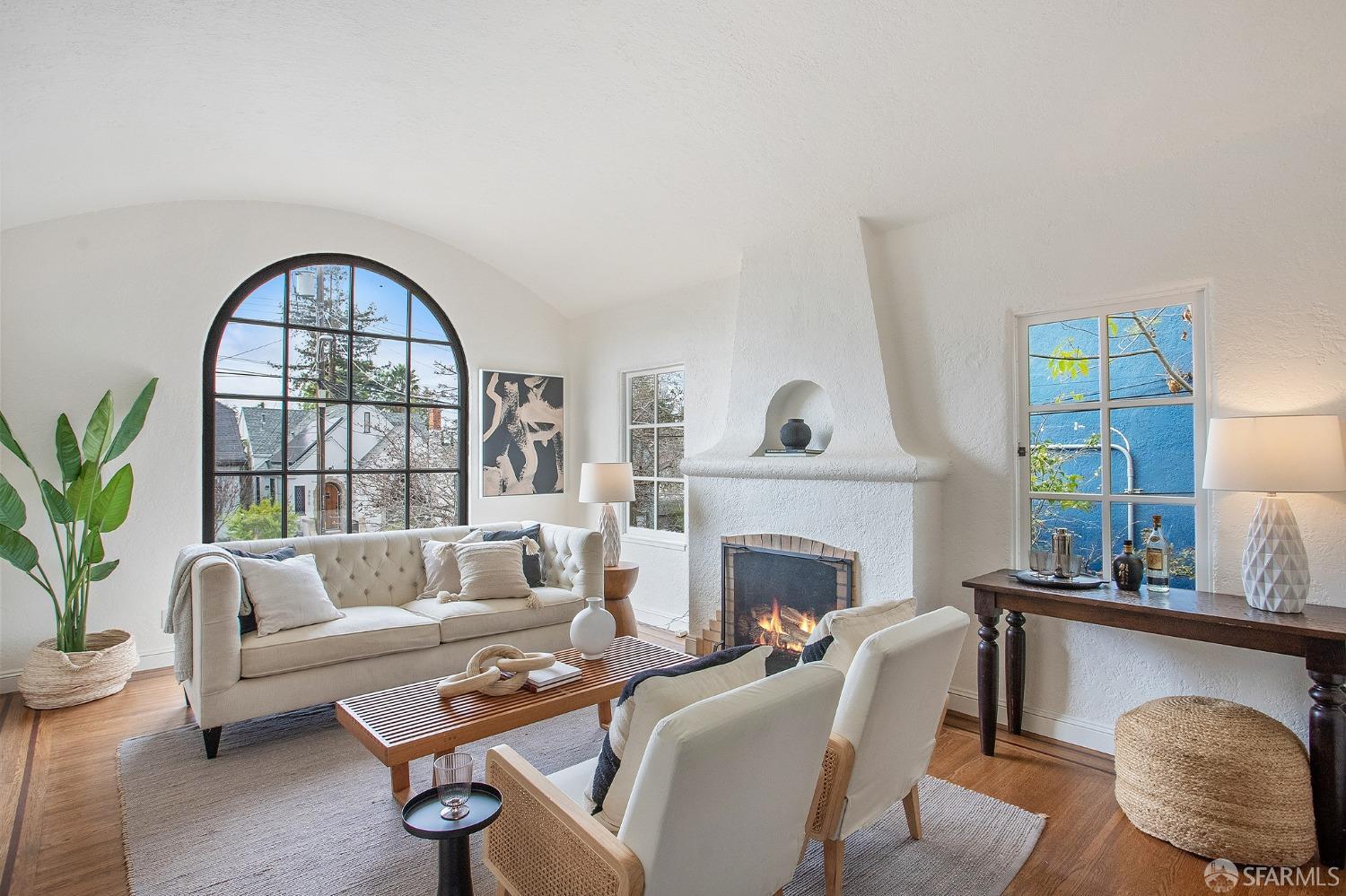 3622 Monterey Boulevard