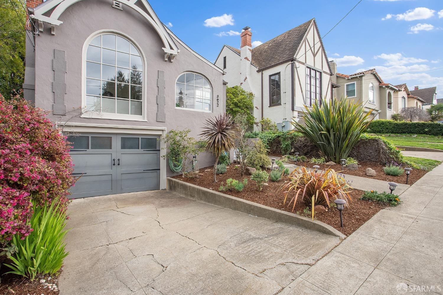3622 Monterey Boulevard