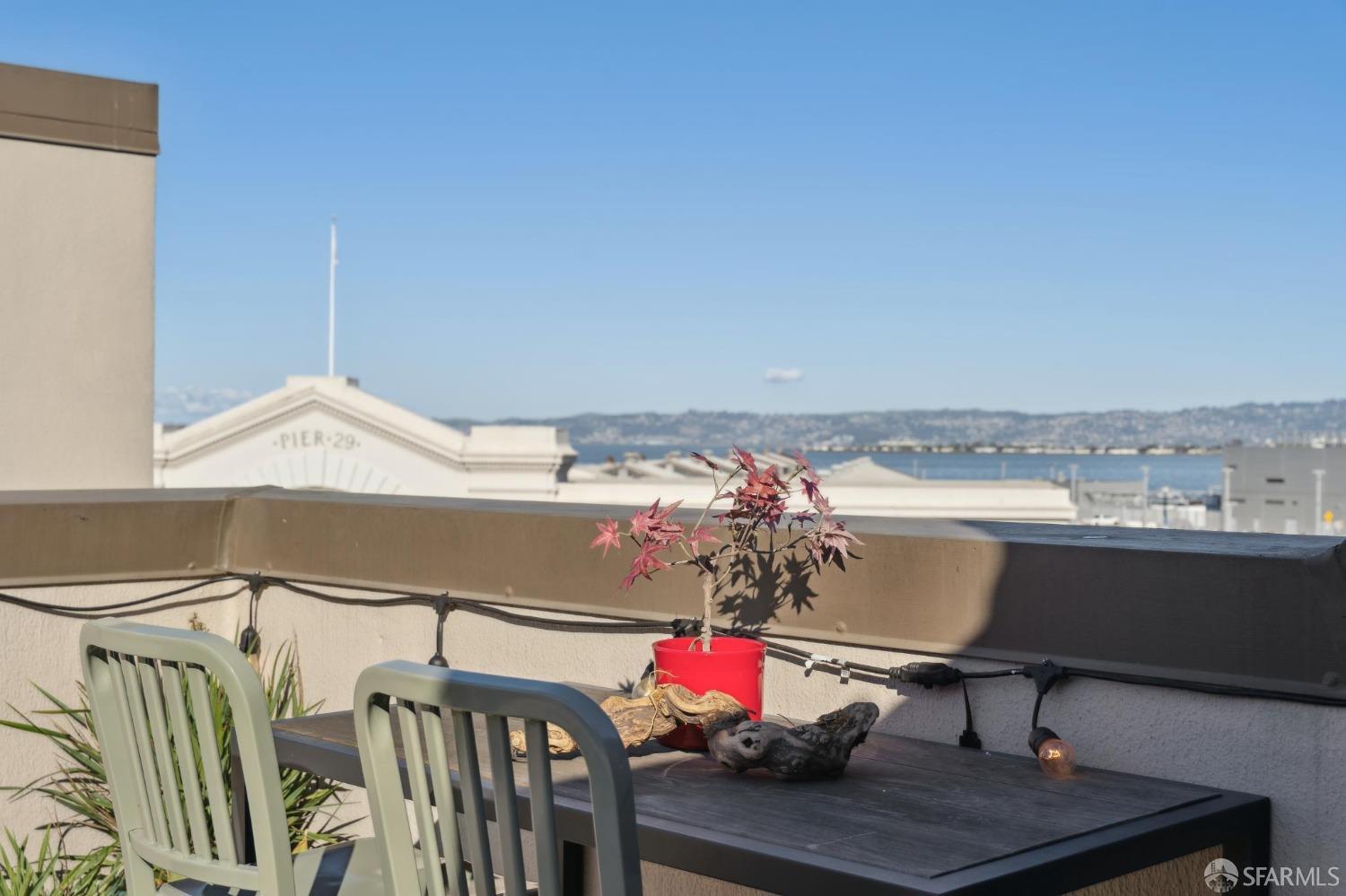 156 Lombard Street # 32