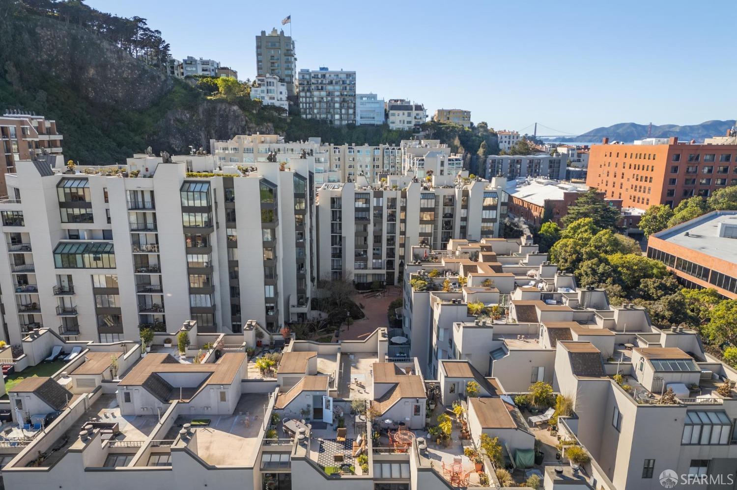 156 Lombard Street # 32
