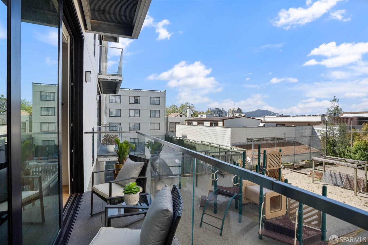 1805 Buchanan Street # 1B
