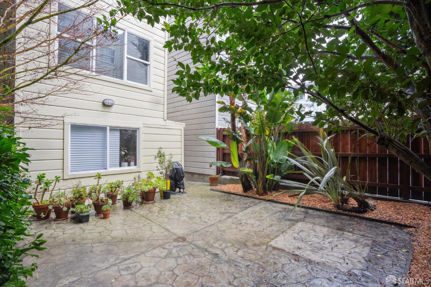 609 Central Avenue