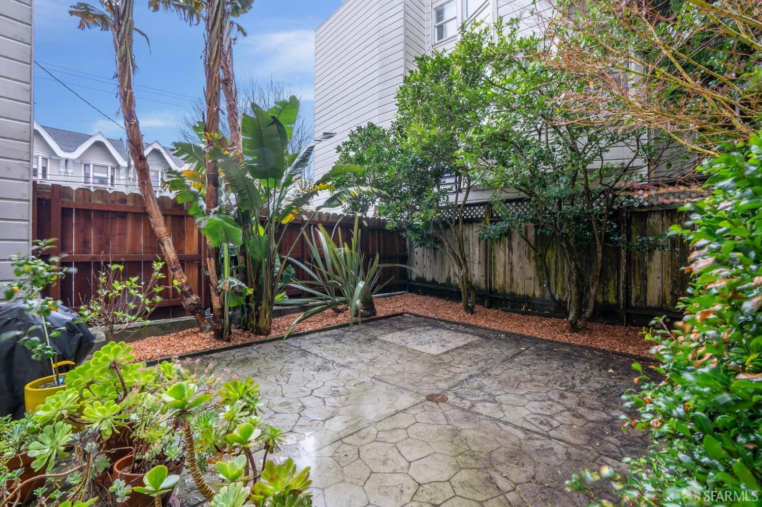 609 Central Avenue