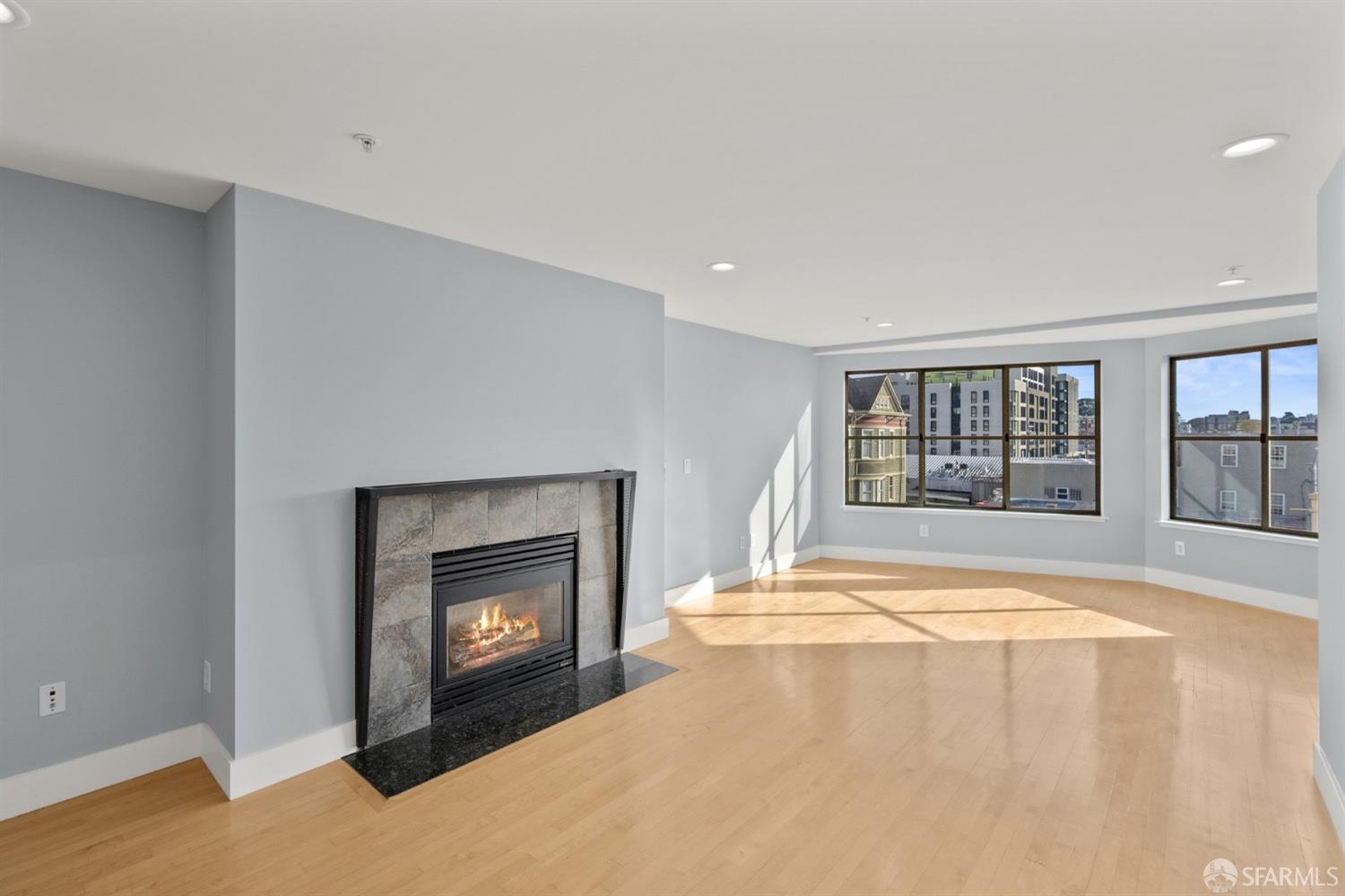 588 South Van Ness Avenue # 8