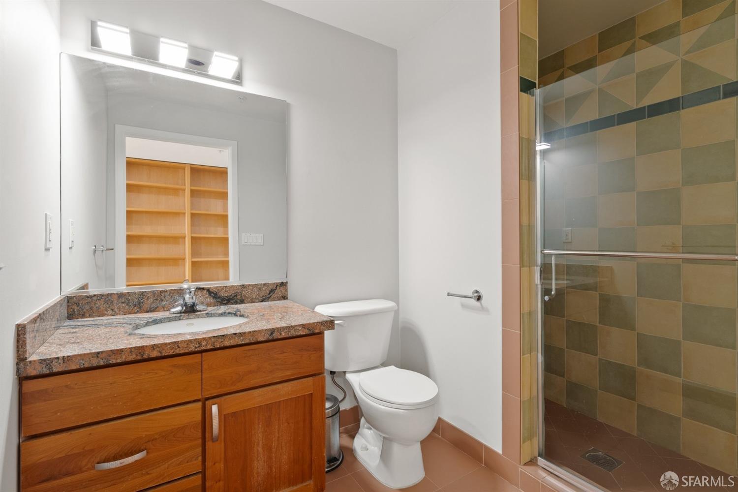 588 South Van Ness Avenue # 8