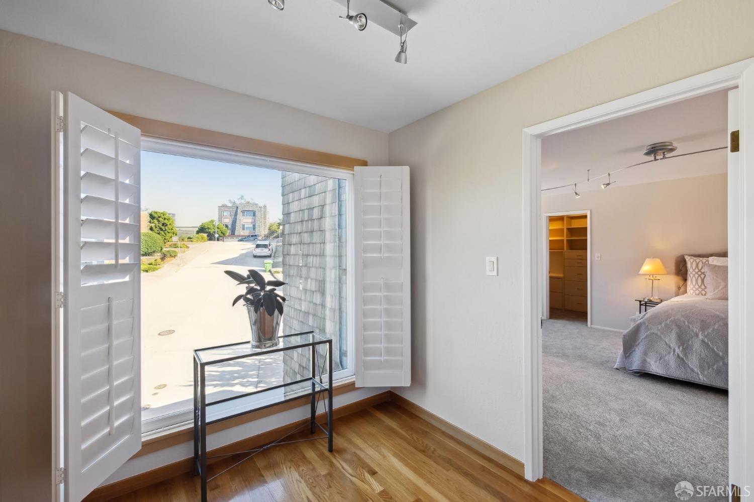 25 Jade Place