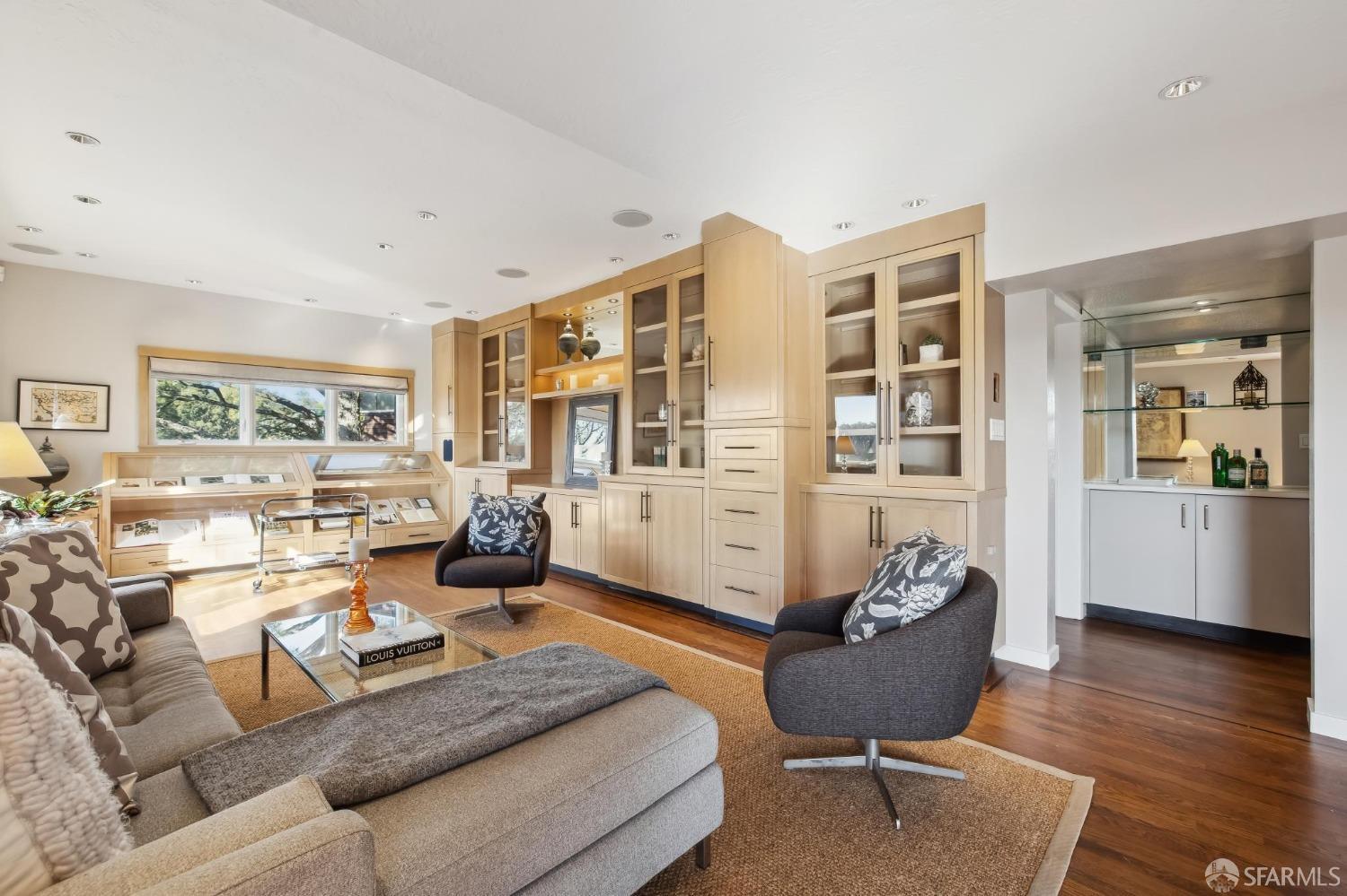 25 Jade Place