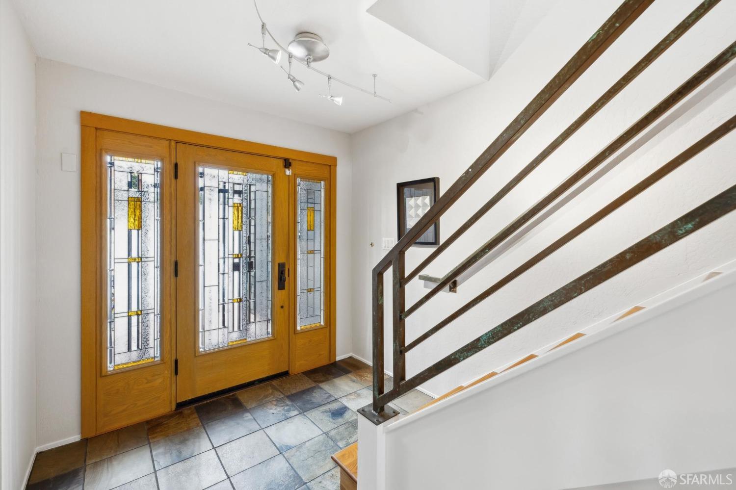 25 Jade Place