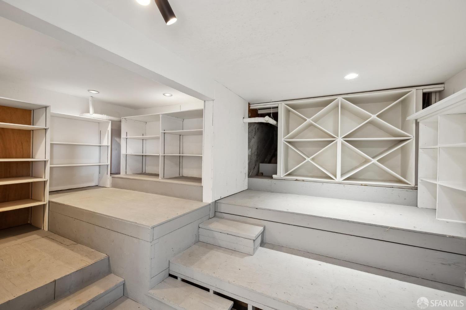 25 Jade Place