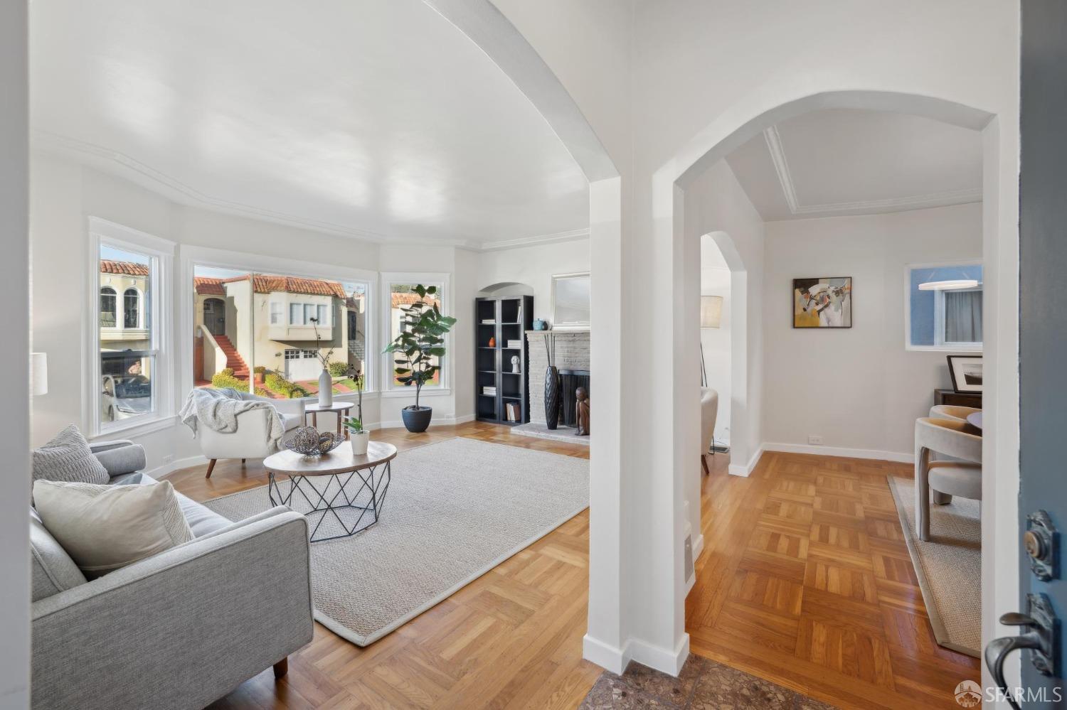 136 Benton Avenue