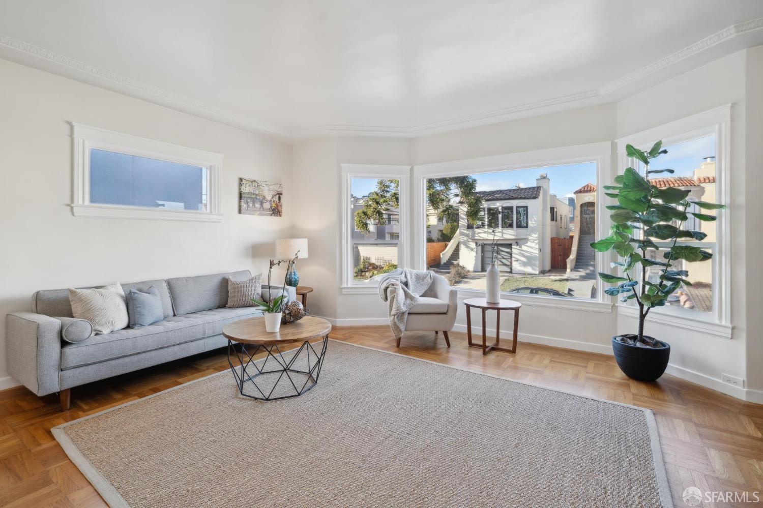 136 Benton Avenue