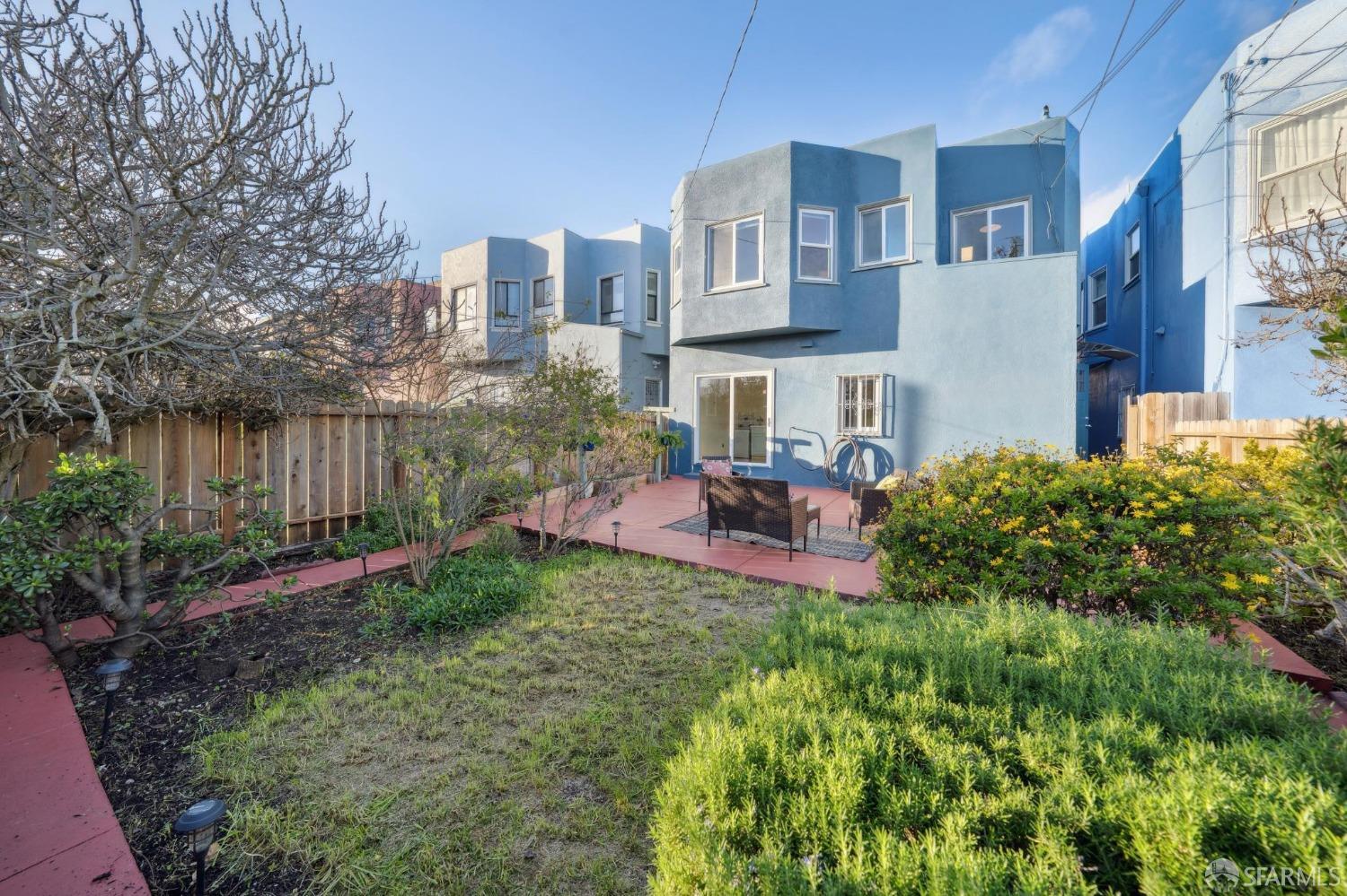 136 Benton Avenue