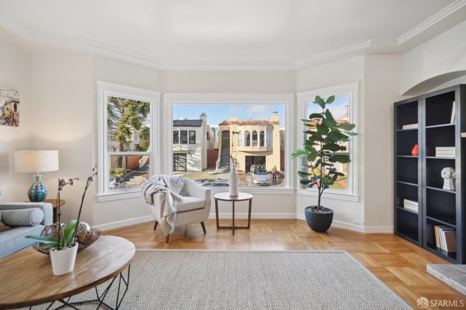 136 Benton Avenue