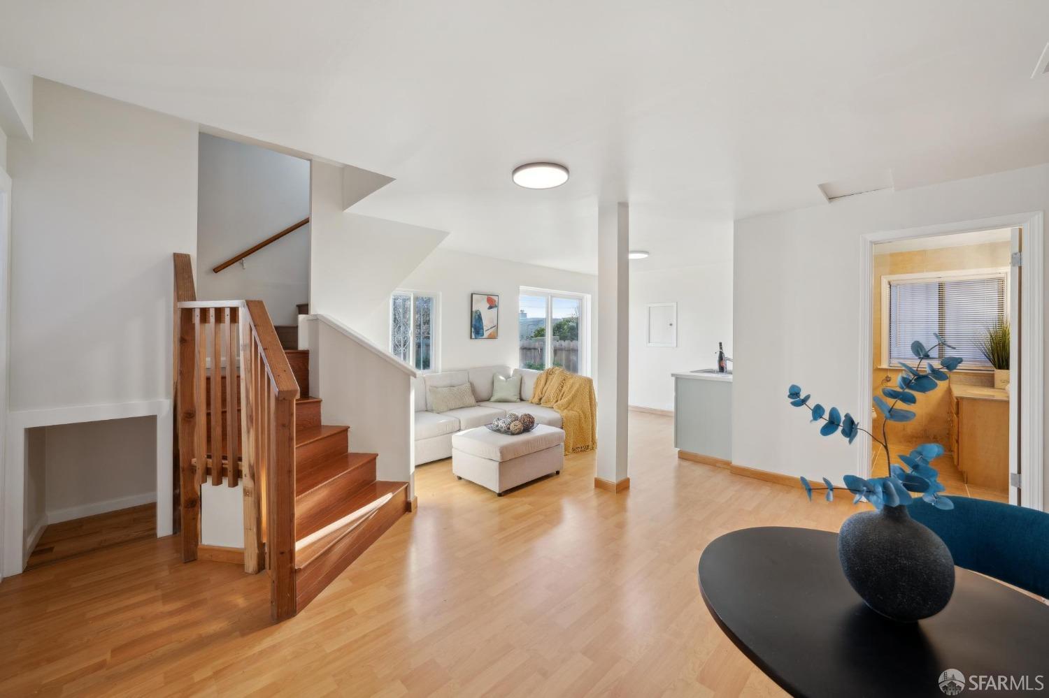 136 Benton Avenue