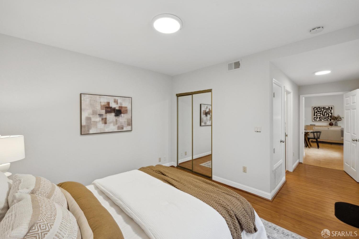 342-344 San Carlos Street