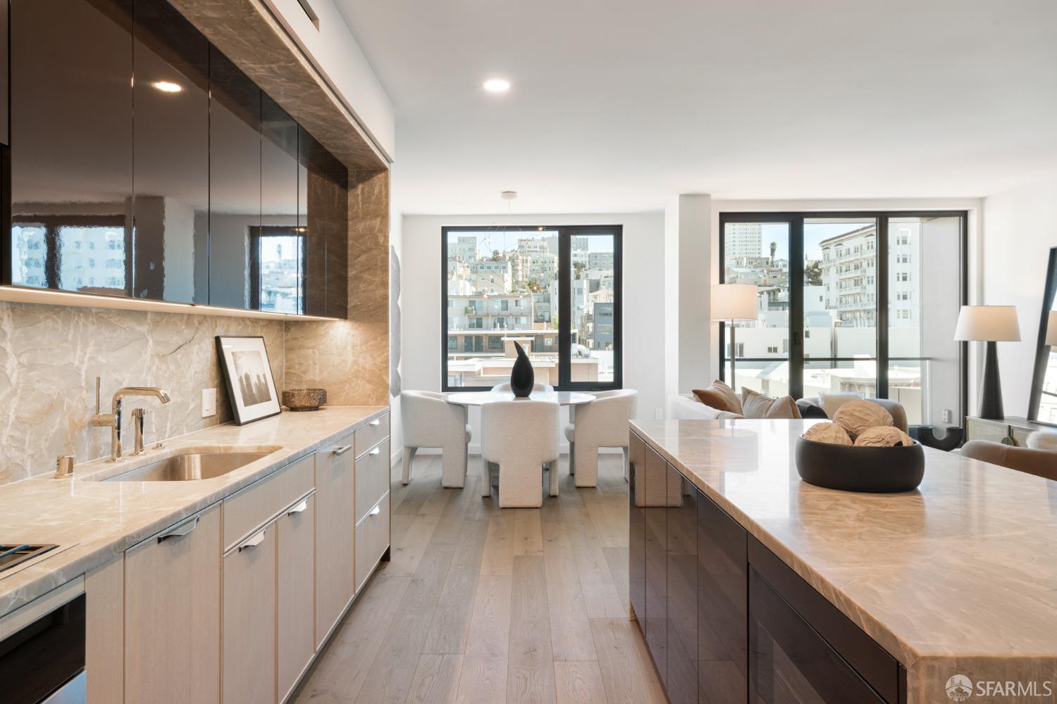 2525 Van Ness Avenue # 4 Unit: PH 4