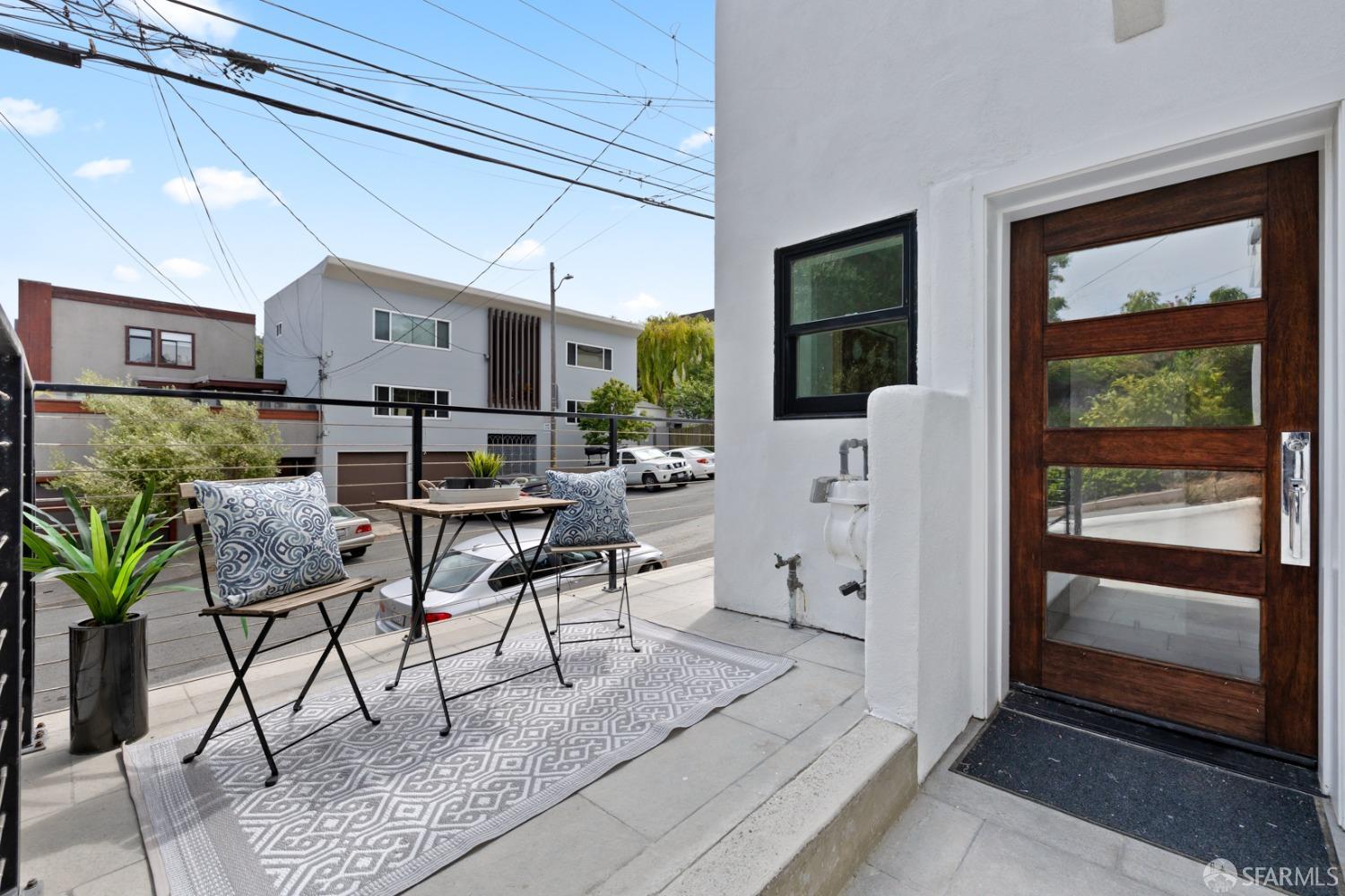 374 Valley Street