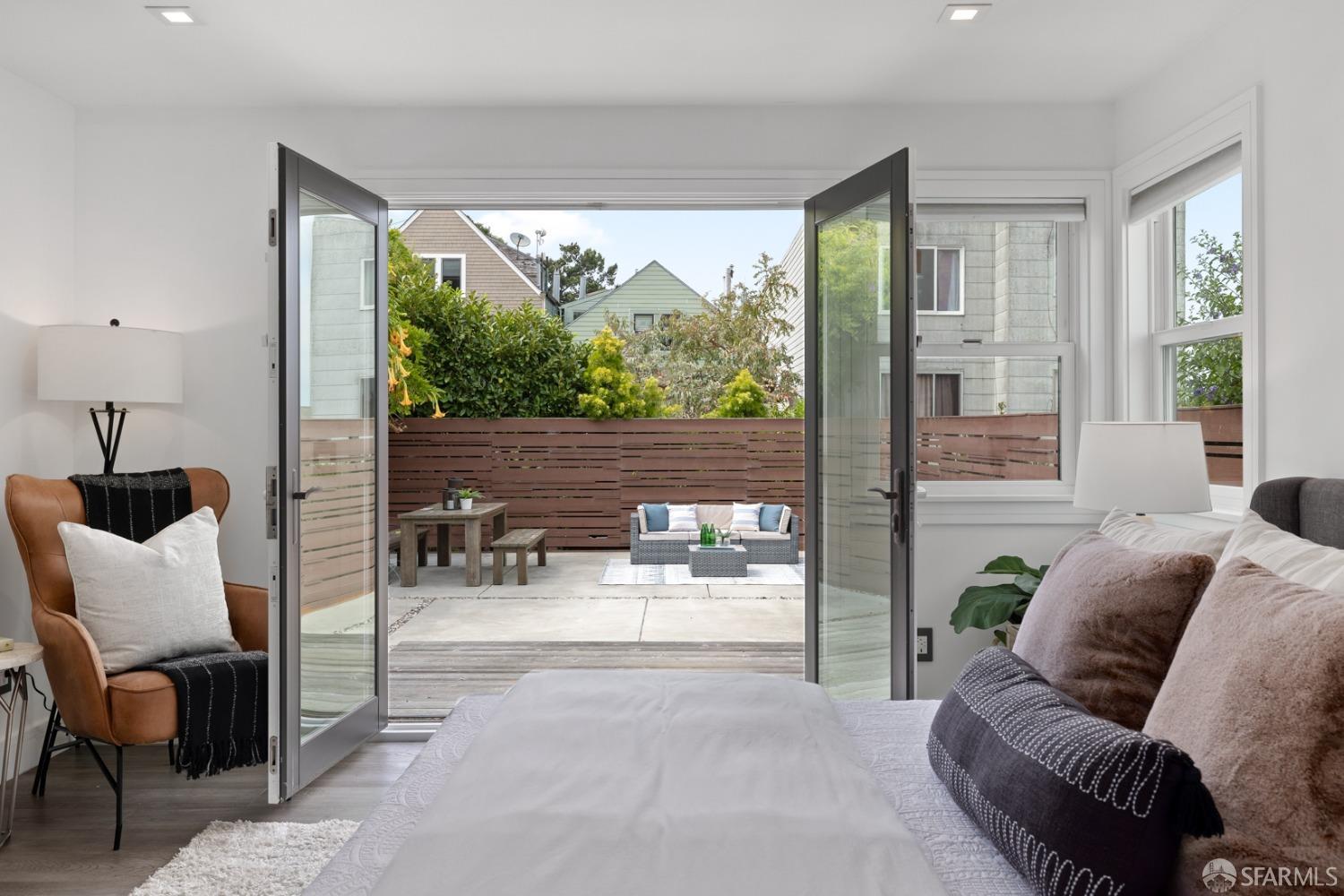 374 Valley Street
