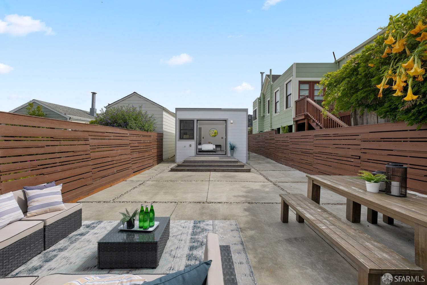 374 Valley Street