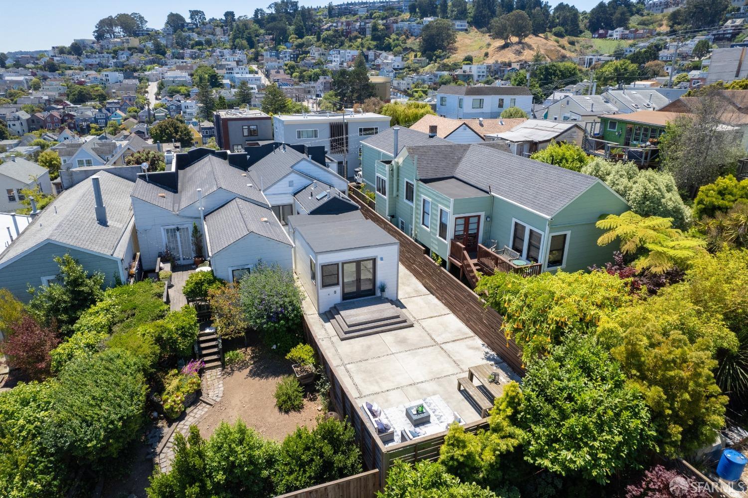374 Valley Street