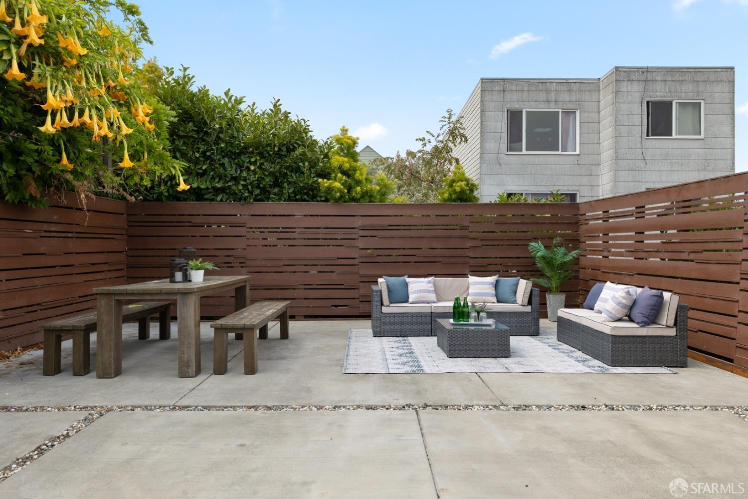 374 Valley Street