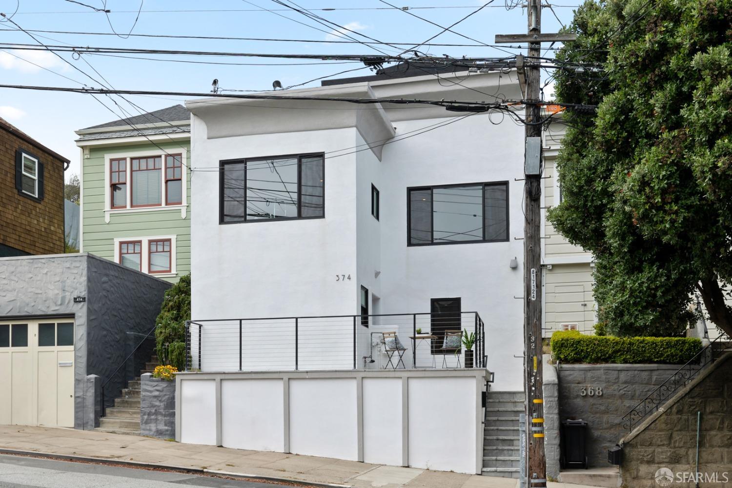 374 Valley Street