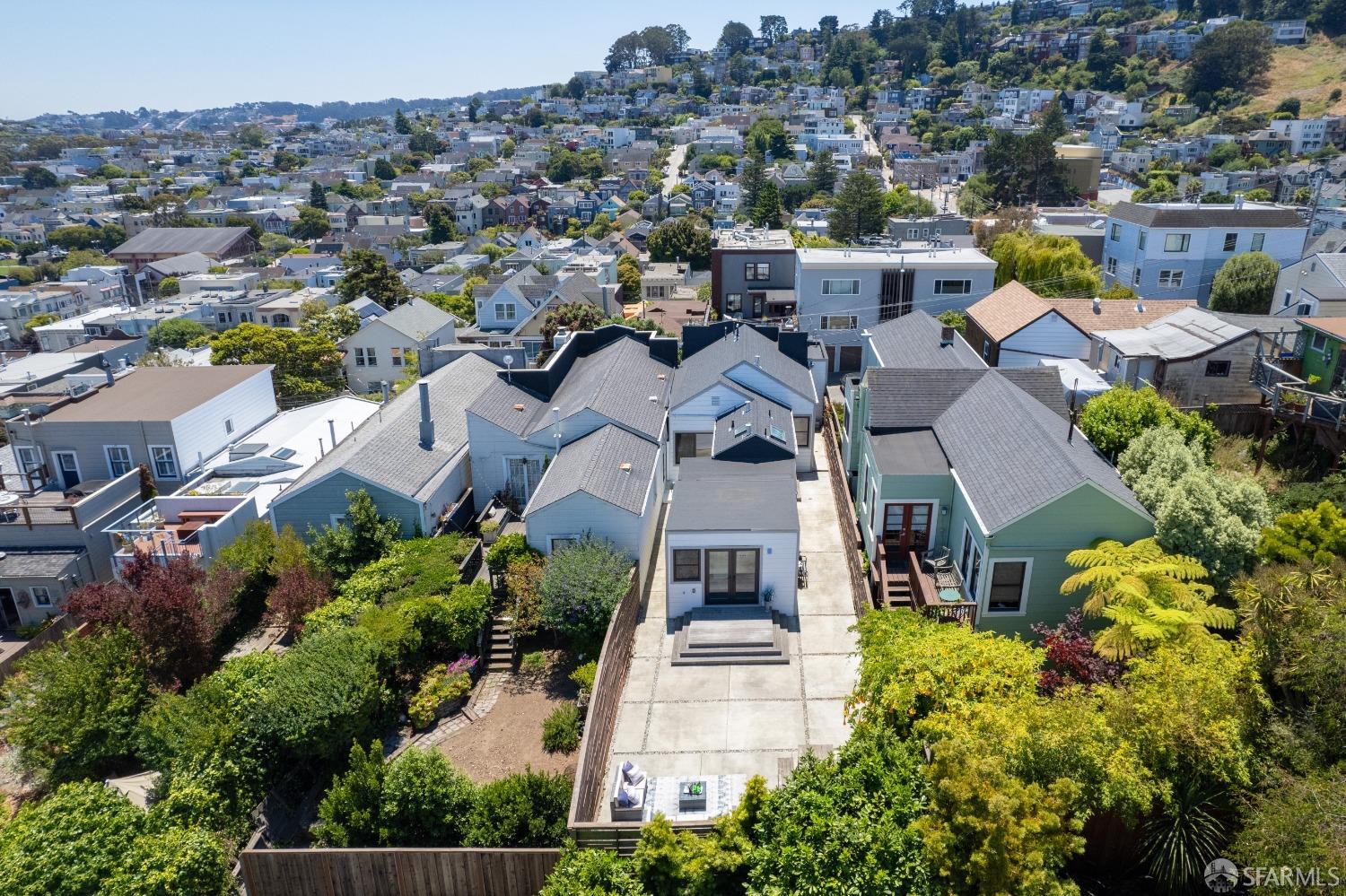 374 Valley Street