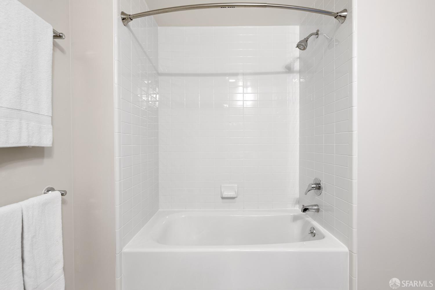 260 King Street # 1411