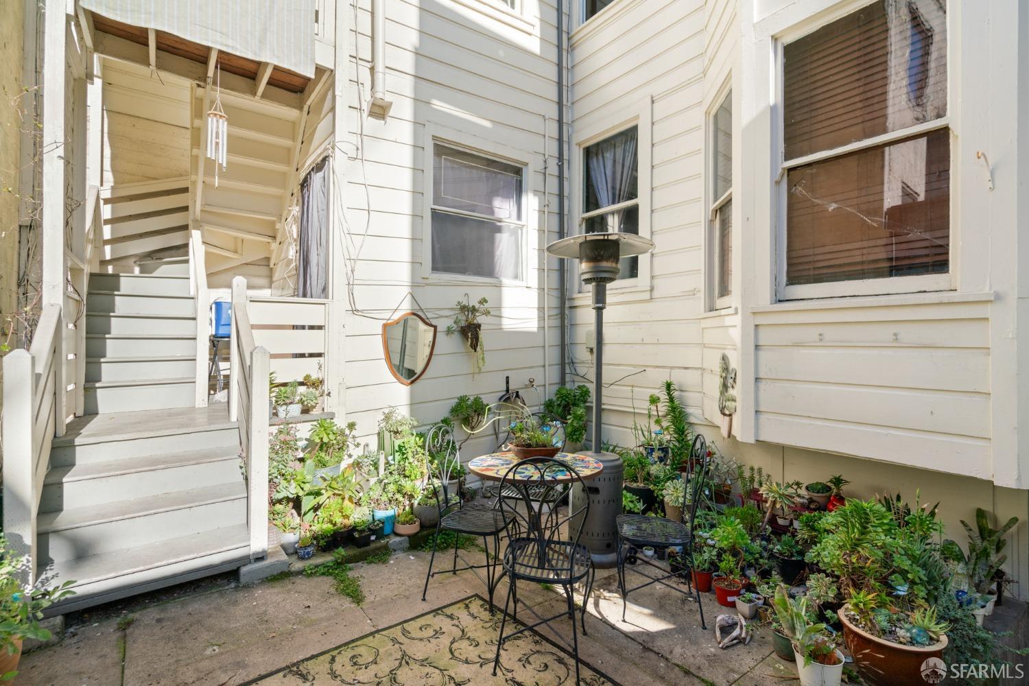 552-554 Natoma Street